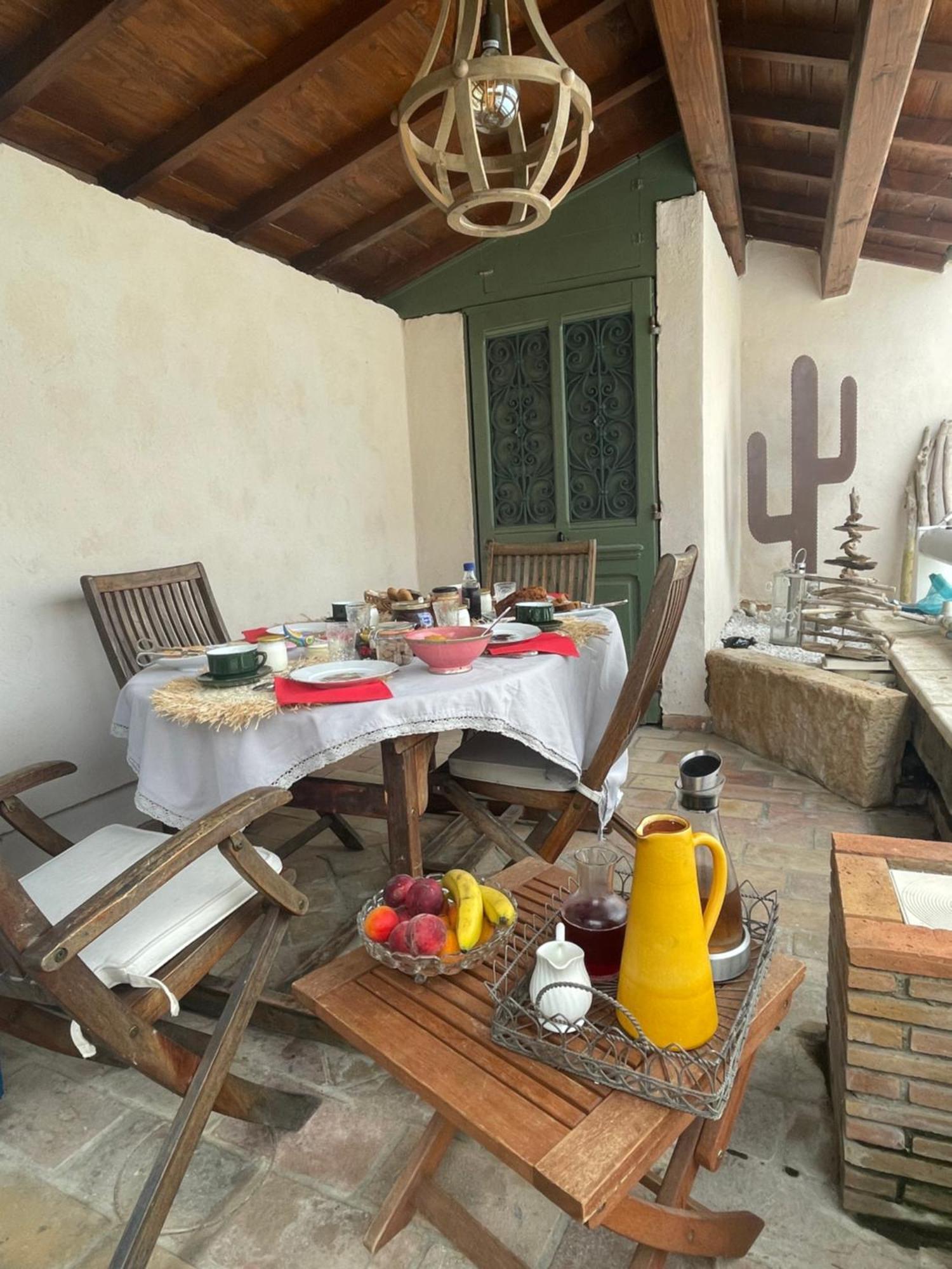 Cocon De Morgon Bed & Breakfast Villie Morgon Bagian luar foto